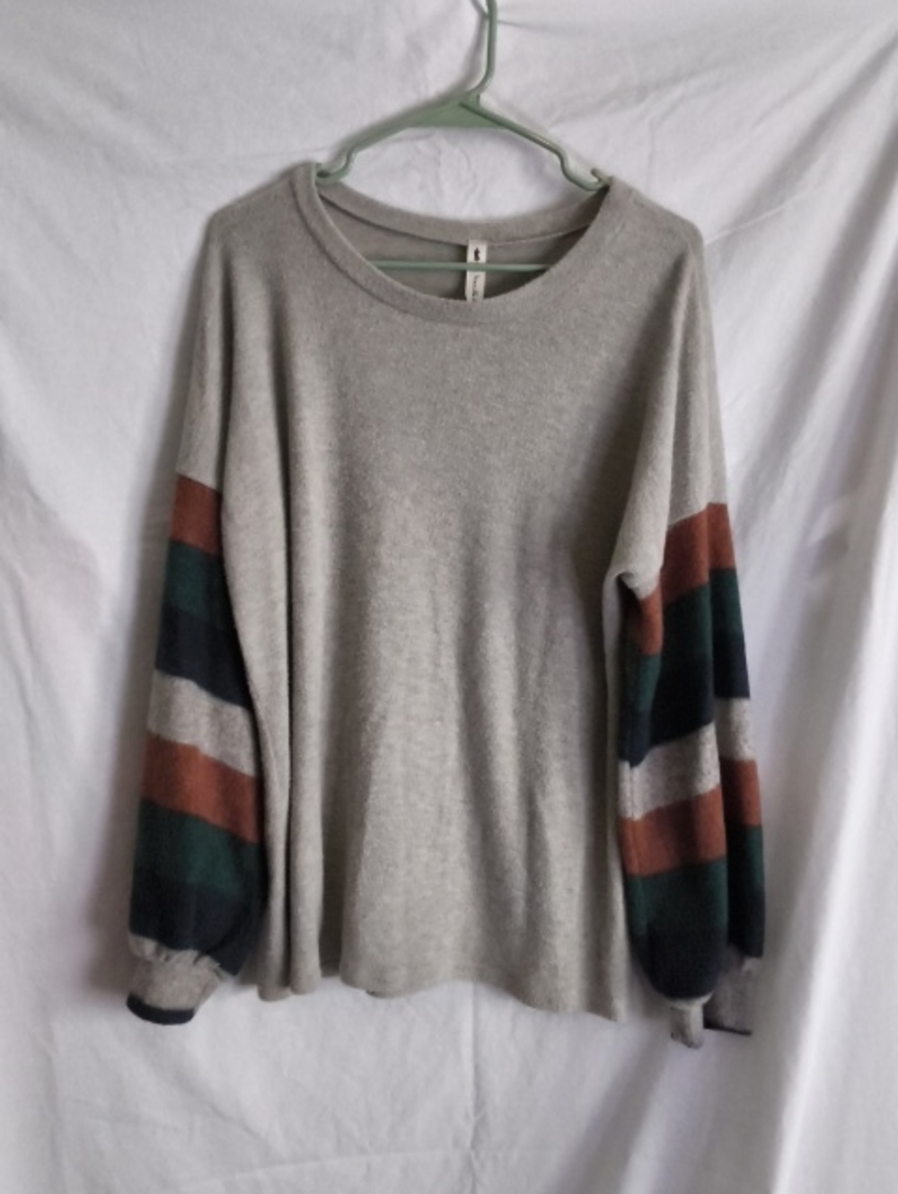 Vanilla Bay Light Gray Crewneck Sweater with Multicolor Striped